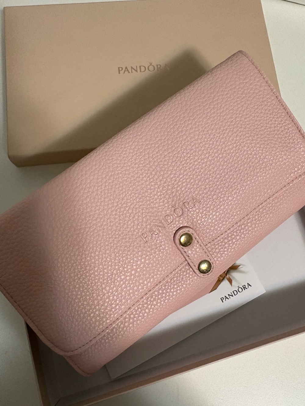 Pandora travel jewelry case